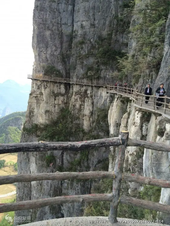 恩施龙洞村_恩施腾龙洞旅游攻略_恩施龙洞河图片