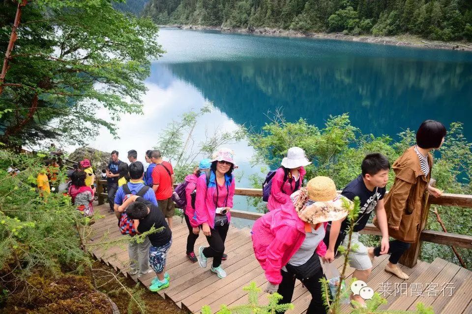 上海九寨沟自驾游攻略_上海去九寨沟旅游费用标准_上海到九寨沟自由行攻略