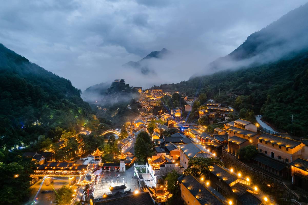 十月江西旅游攻略_江西十月旅游好去处_江西十月旅游必去十大景点